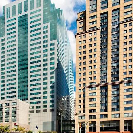 Hotel Marriott At The Brooklyn Bridge 4*