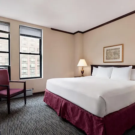 Night Broadway Hotel 3*