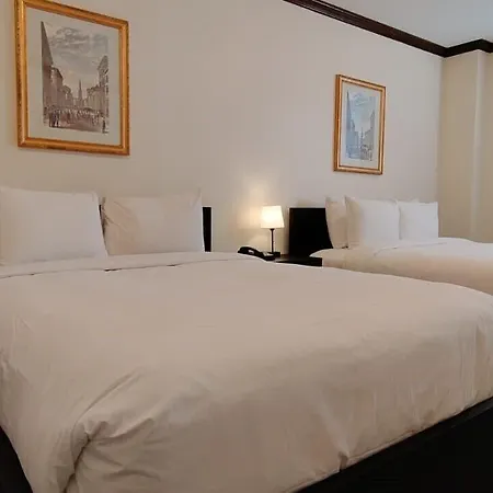 Hotel Night Broadway