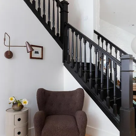 Apartment 3.8 Million Dollar Brownstone Newly Renovated *