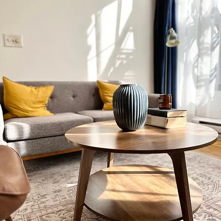 Apartment 215