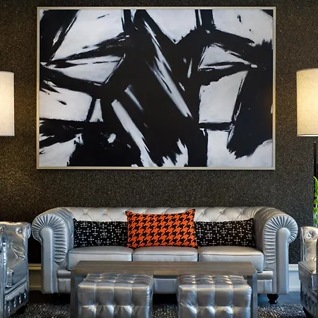 Moderne Hotel 4*
