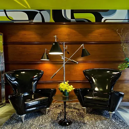 Hotel Moderne 4*