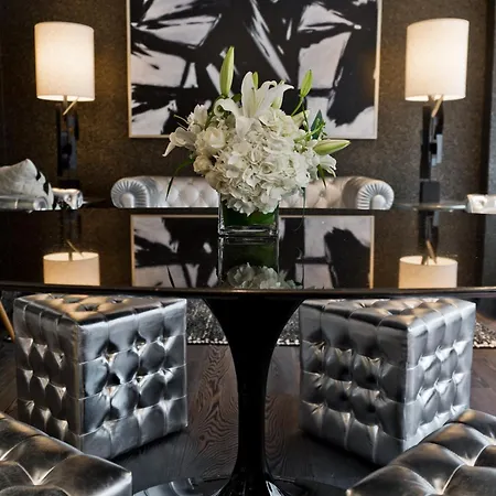 Hotel Moderne 4*
