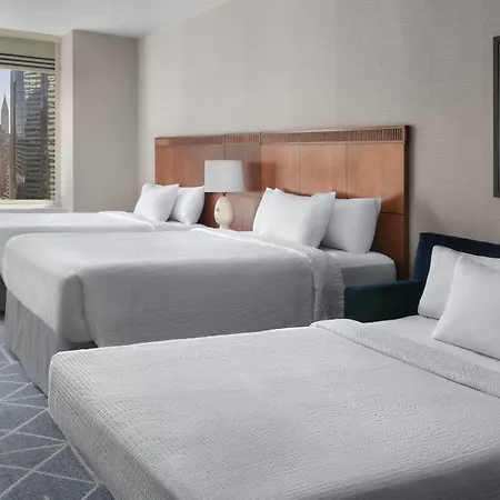 Hotel Courtyard Manhattan/midtown East 4*