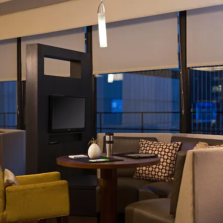 Courtyard Manhattan/midtown East Hotel 4*