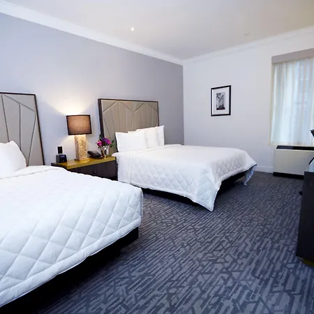 Hotel Martinique On Broadway, Curio Collection By Hilton 4*