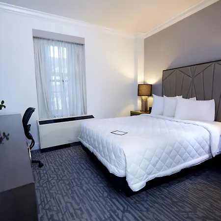 Martinique On Broadway, Curio Collection By Hilton Hotel New York