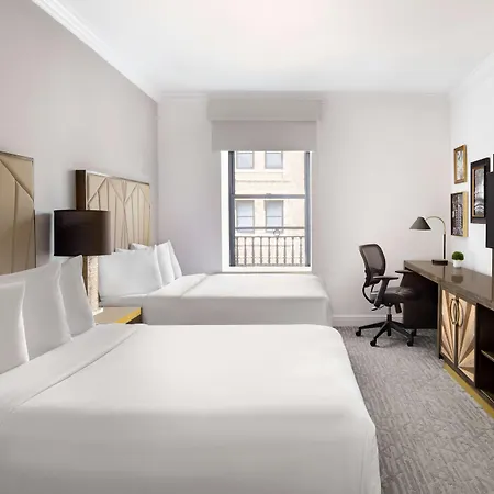 Hotel Martinique On Broadway, Curio Collection By Hilton New York