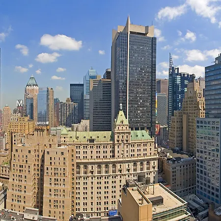 Hilton Times Square 4*