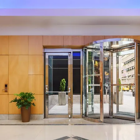 Millennium Premier Times Square Hotel 4*