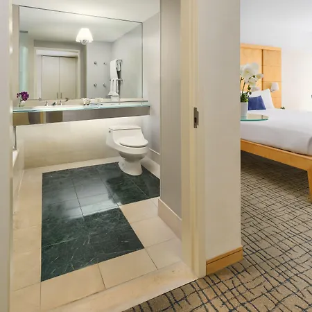 Hotel Millennium Premier Times Square 4*