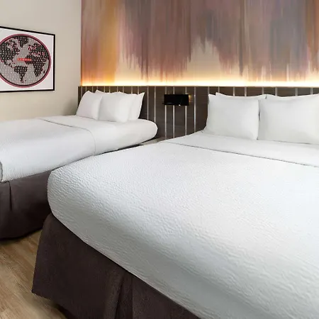 Ramada By Wyndham Bronx Hotel 3*