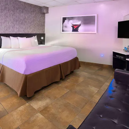 Ramada By Wyndham Bronx