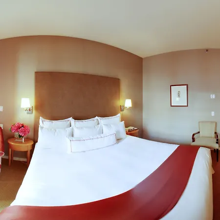 Giraffe By Library Collection Hotel New York