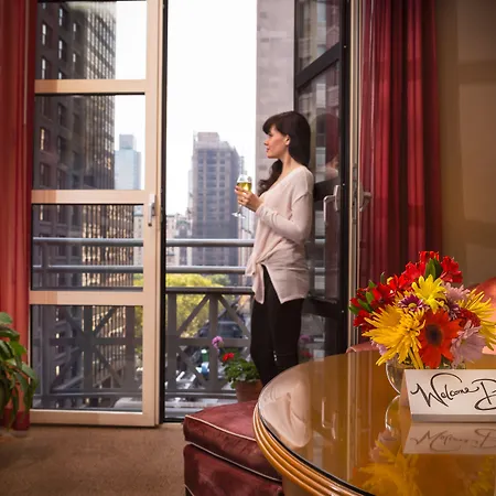 Giraffe By Library Collection Hotel New York