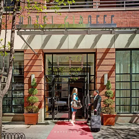 Giraffe By Library Collection Hotel New York