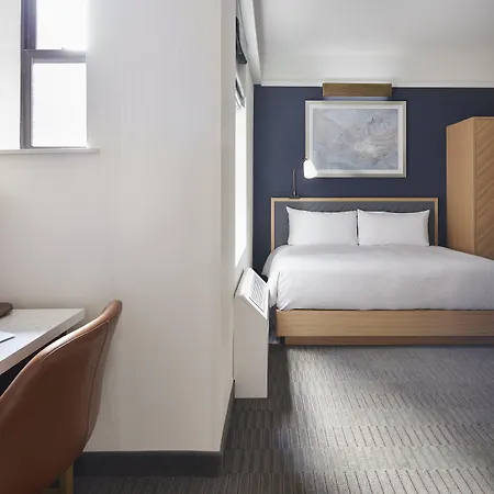 Newly Renovated At Club Quarters Times Square, Hotel New York