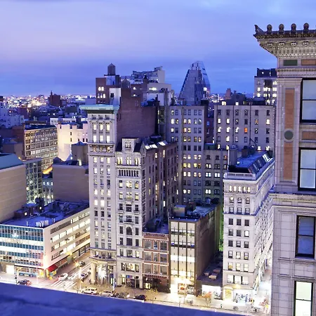 W - Union Square