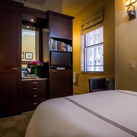 Library By Library Collection Hotel 4*