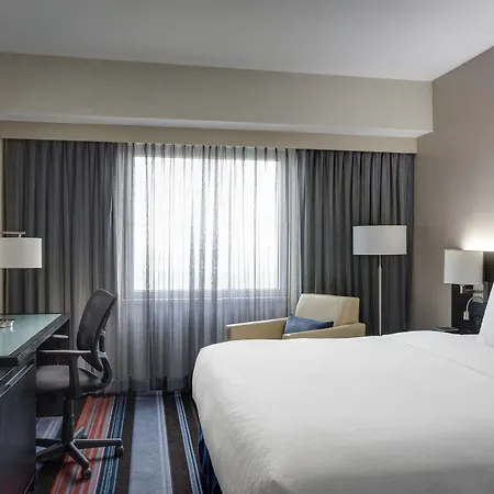 Courtyard By Marriott Jfk Airport Hotel