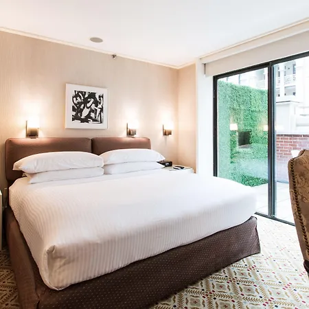 Club Hotel 4*