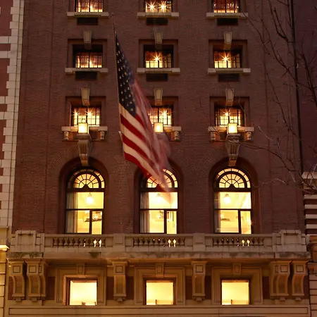 Club Hotel