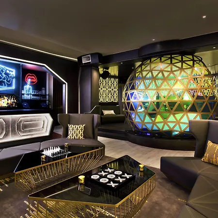 W - Times Square 4*