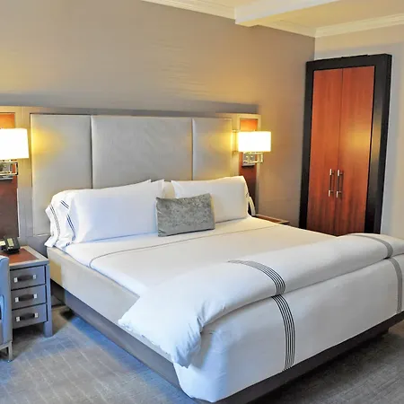 Hilton Club The Quin 3*