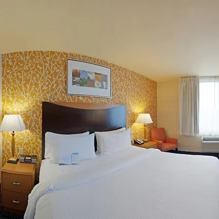 Fairfield By Marriott Jfk Airport Hotel 3*