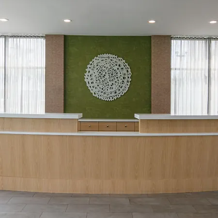 Hotel Fairfield By Marriott Jfk Airport 3*