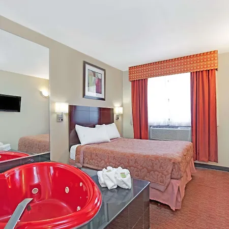 Super 8 By Wyndham Long Island Lga 2*