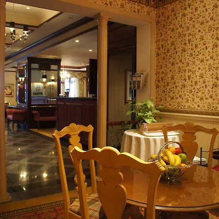 The Street Hotel 3*