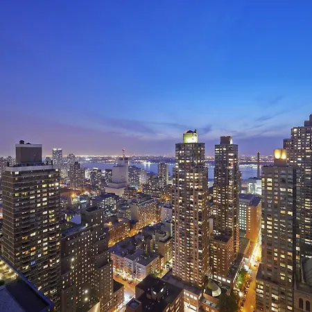 Mandarin Oriental, Hotel