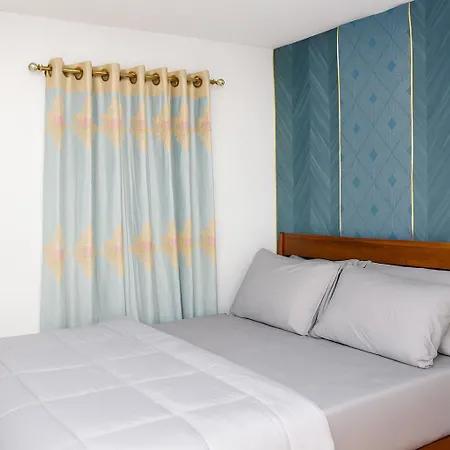 3br & 2bath Bronx Stay-private Suite-parking New York