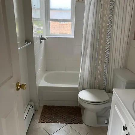 Guest house Cozy In Bayside