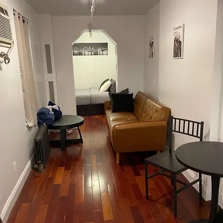 Private In Union Square Apartment *