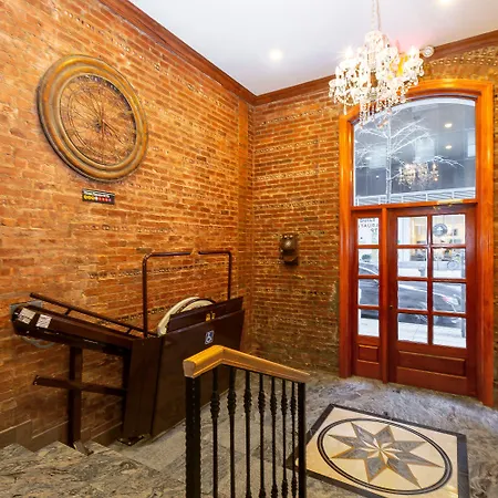 Hotel St. 2*
