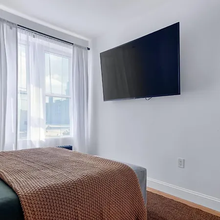 Spacious 3bedroom With Ac Near Mccarren Park Brooklyn * New York
