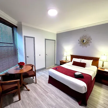 St. Hotel 2*