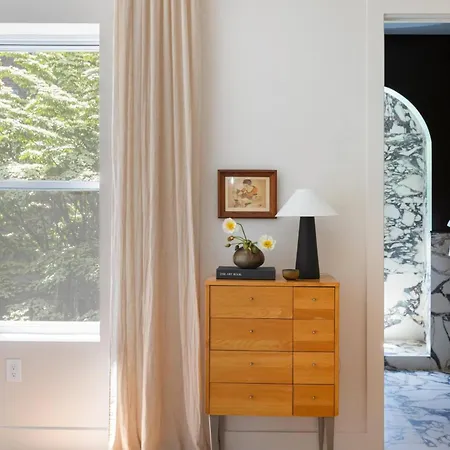 Massive Nyc Brownstone Wpatio Apartment New York