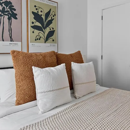Spacious 3bedroom With Ac Near Mccarren Park Brooklyn New York