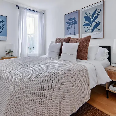 Apartment Spacious 3bedroom With Ac Near Mccarren Park Brooklyn New York