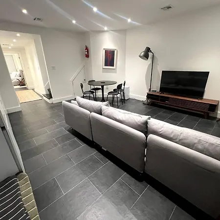 Apartment Massive Nyc Brownstone Wpatio New York