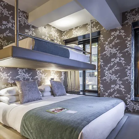Hotel 45 Times Square 3*