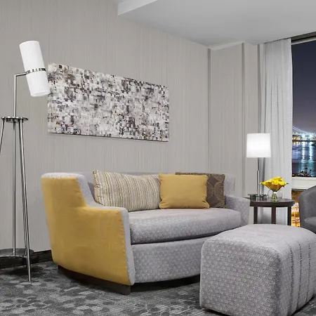 Courtyard By Marriott Manhattan Upper East Side Hotel New York