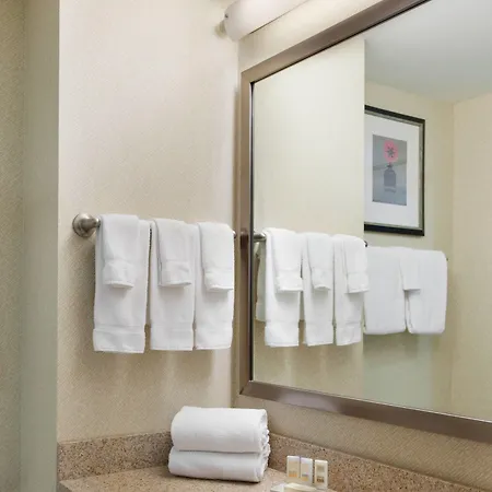 Hotel Courtyard By Marriott Manhattan Upper East Side 3*