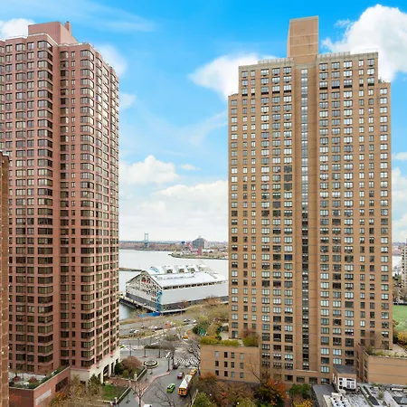 Courtyard By Marriott Manhattan Upper East Side