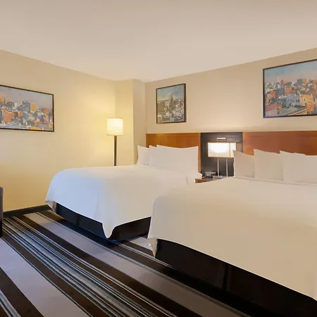 Hotel By Marriott Manhattan/times Square 4*