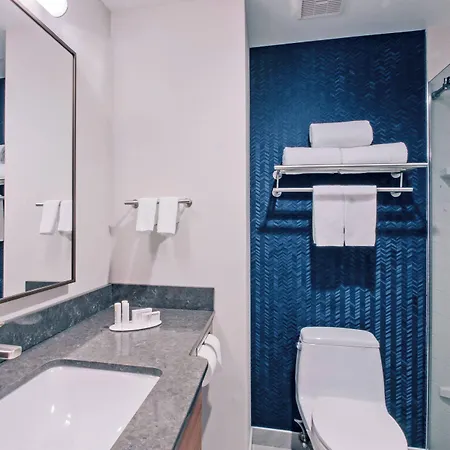 Hotel Fairfield By Marriott Laguardia Airport/astoria New York